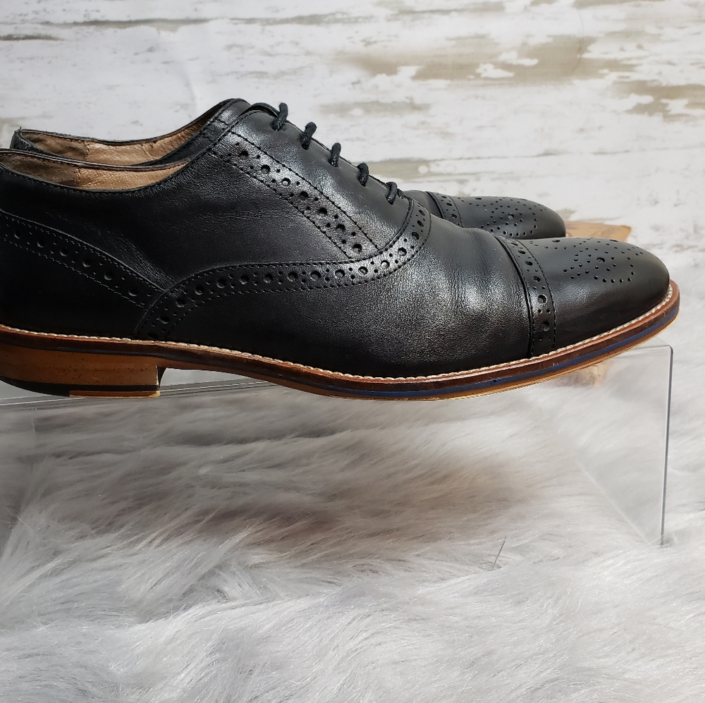 Jonhston and Murphy Conard Cap Toe Black Oxfords